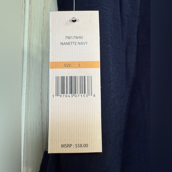 Nanette Lepore Navy Sleeveless Blouse Size S NWT - Picture 4 of 4